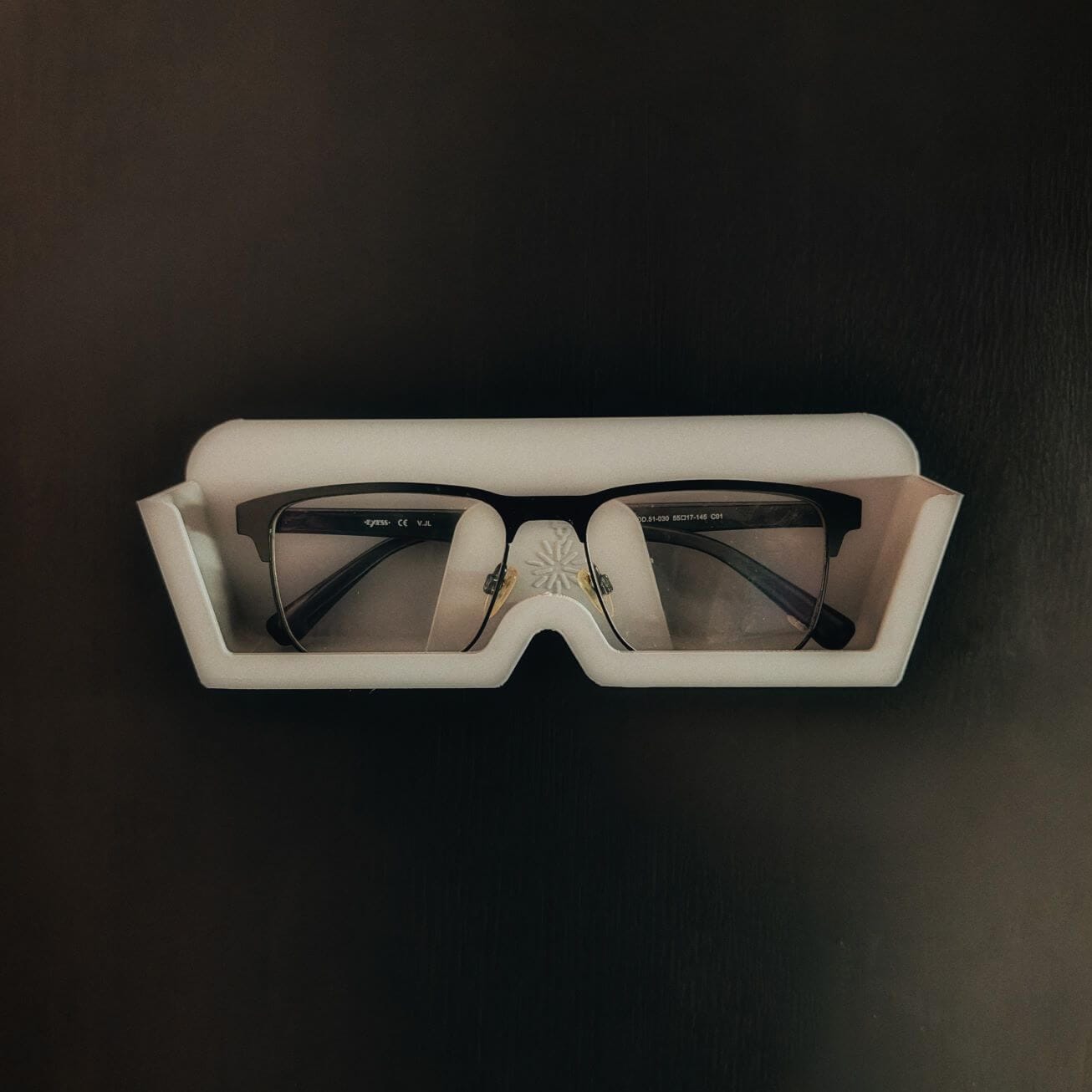 Glasses Shelf